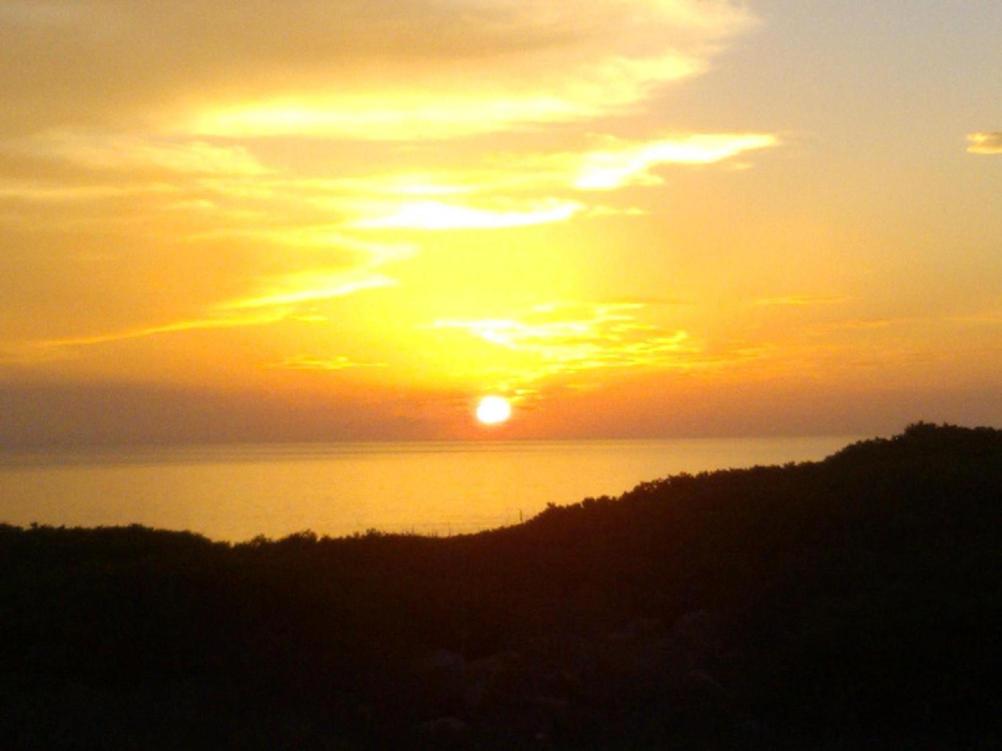 B&B Glamping Semaforo Capo Sperone SantʼAntìoco Δωμάτιο φωτογραφία